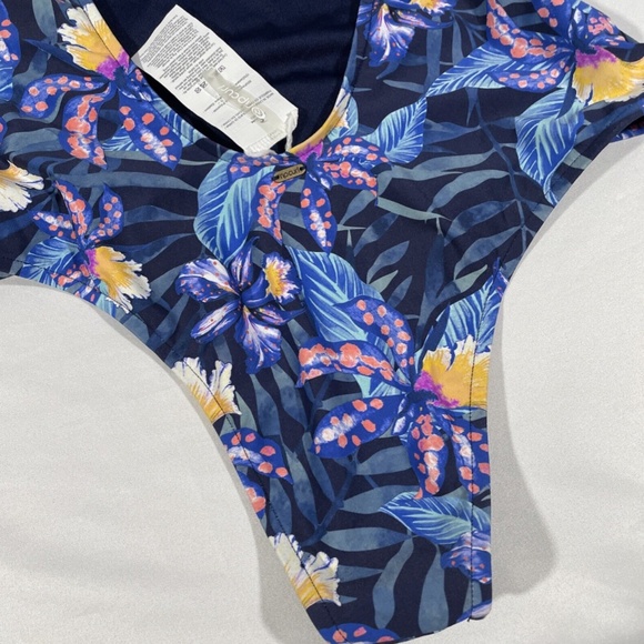 NEW Rip Curl [ Small ] Tropic Tribe One‎ Piece Swimsuit in Navy Floral - Picture 9 of 12